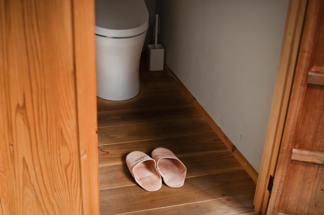 Hostel Saruya Fujiyoshida Bagian luar foto