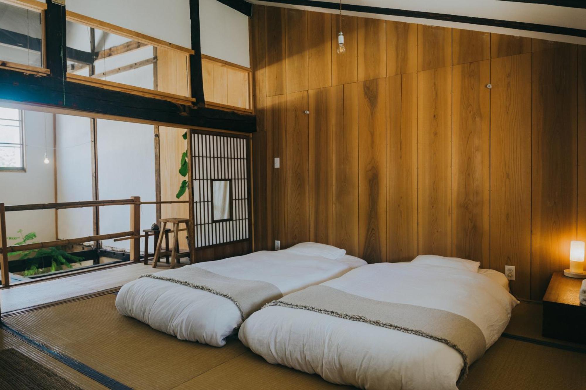 Hostel Saruya Fujiyoshida Bagian luar foto