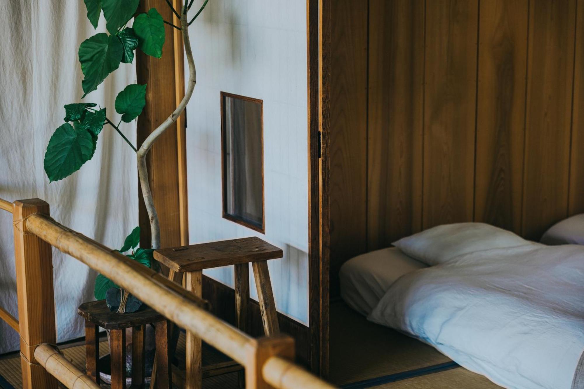 Hostel Saruya Fujiyoshida Bagian luar foto
